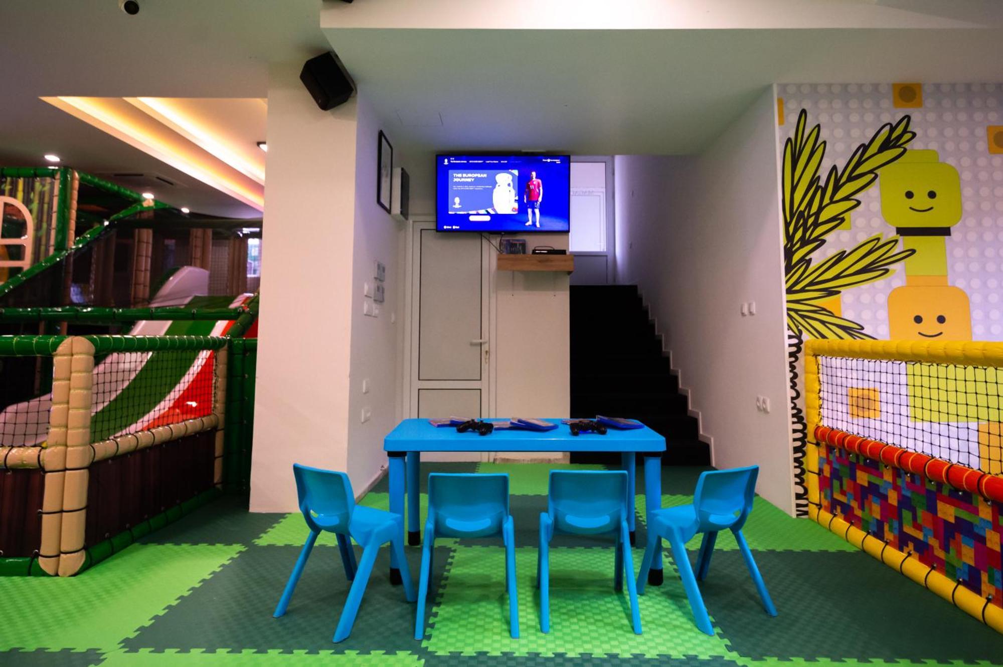 Hotel Nest 비옐리나 외부 사진
