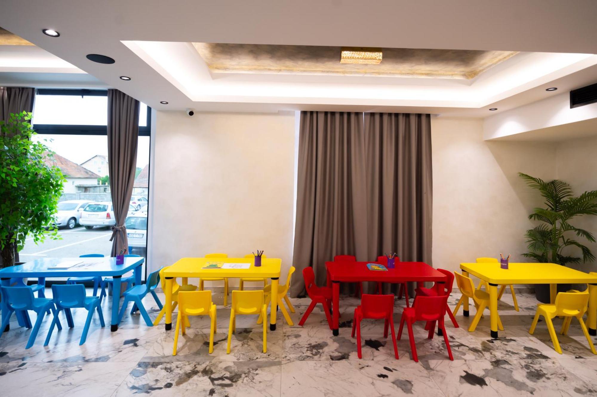 Hotel Nest 비옐리나 외부 사진
