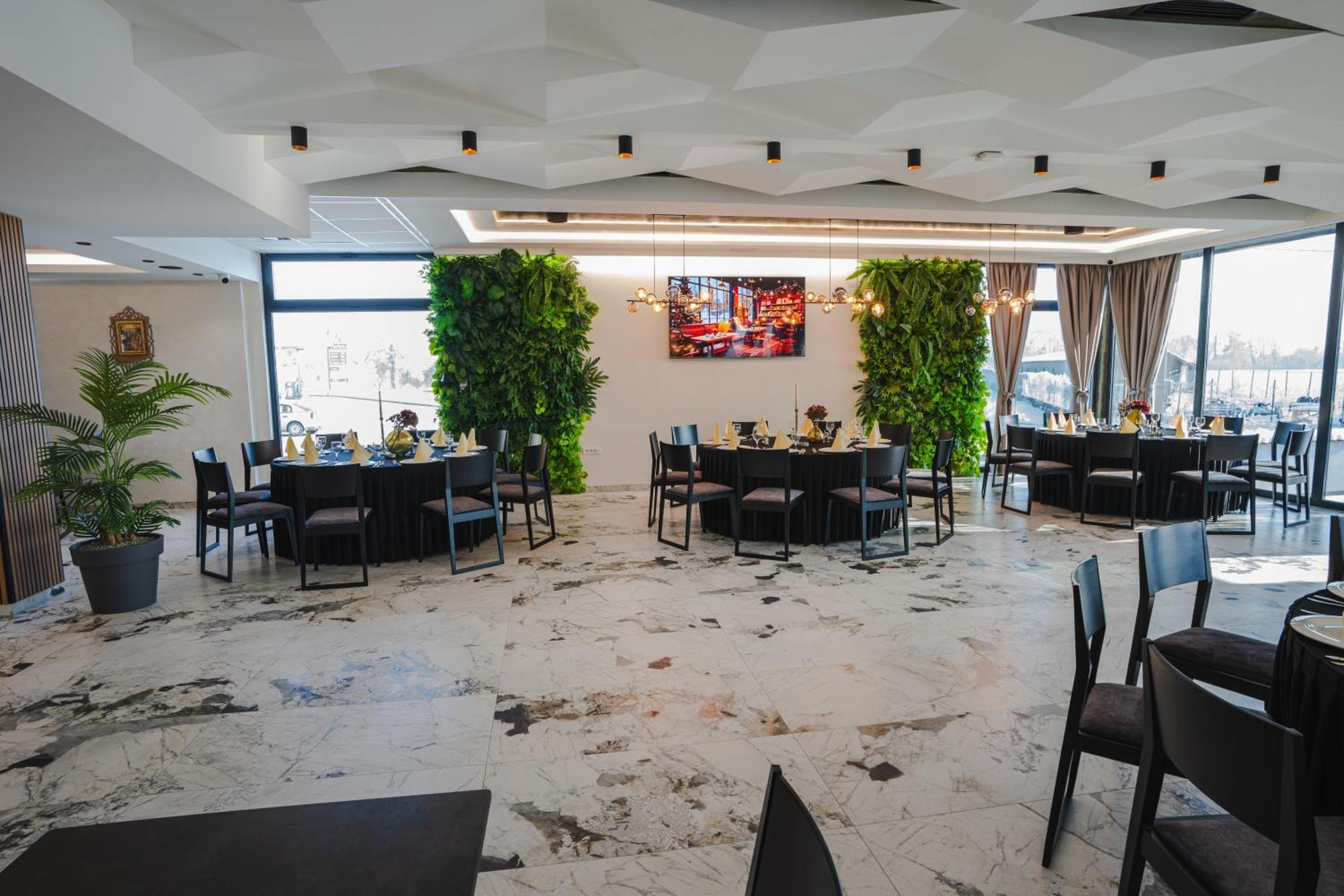 Hotel Nest 비옐리나 외부 사진