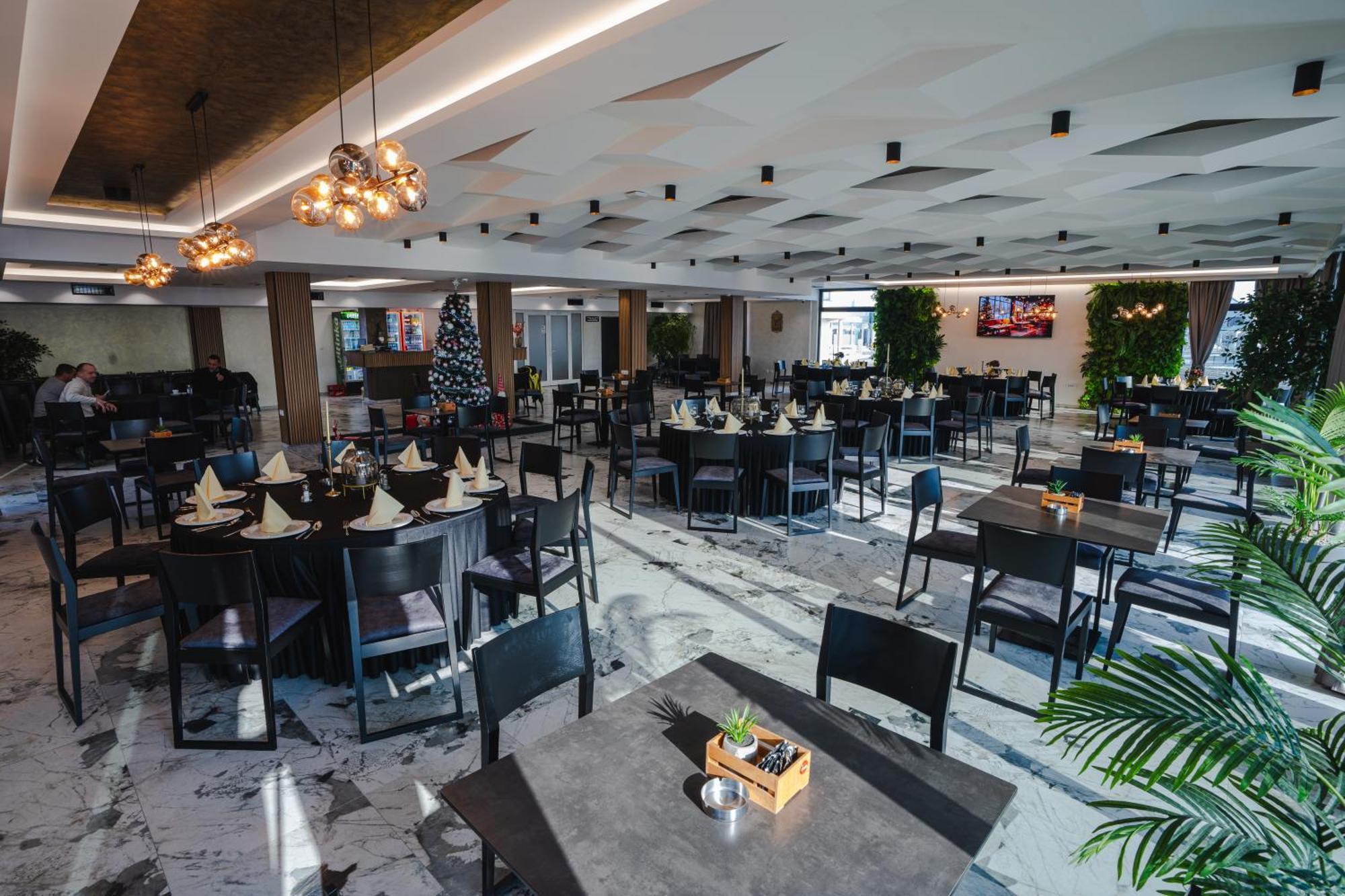 Hotel Nest 비옐리나 외부 사진