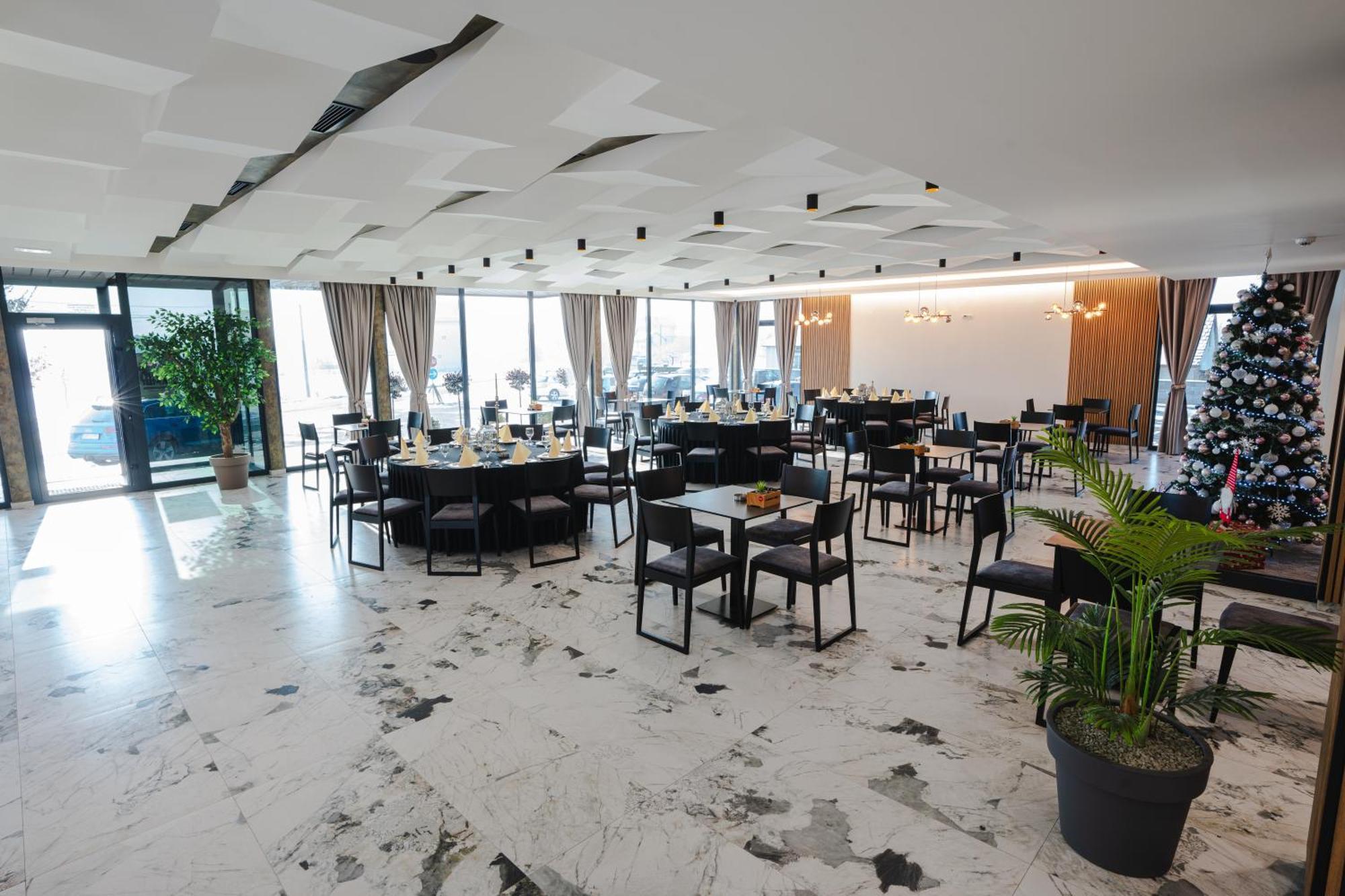 Hotel Nest 비옐리나 외부 사진