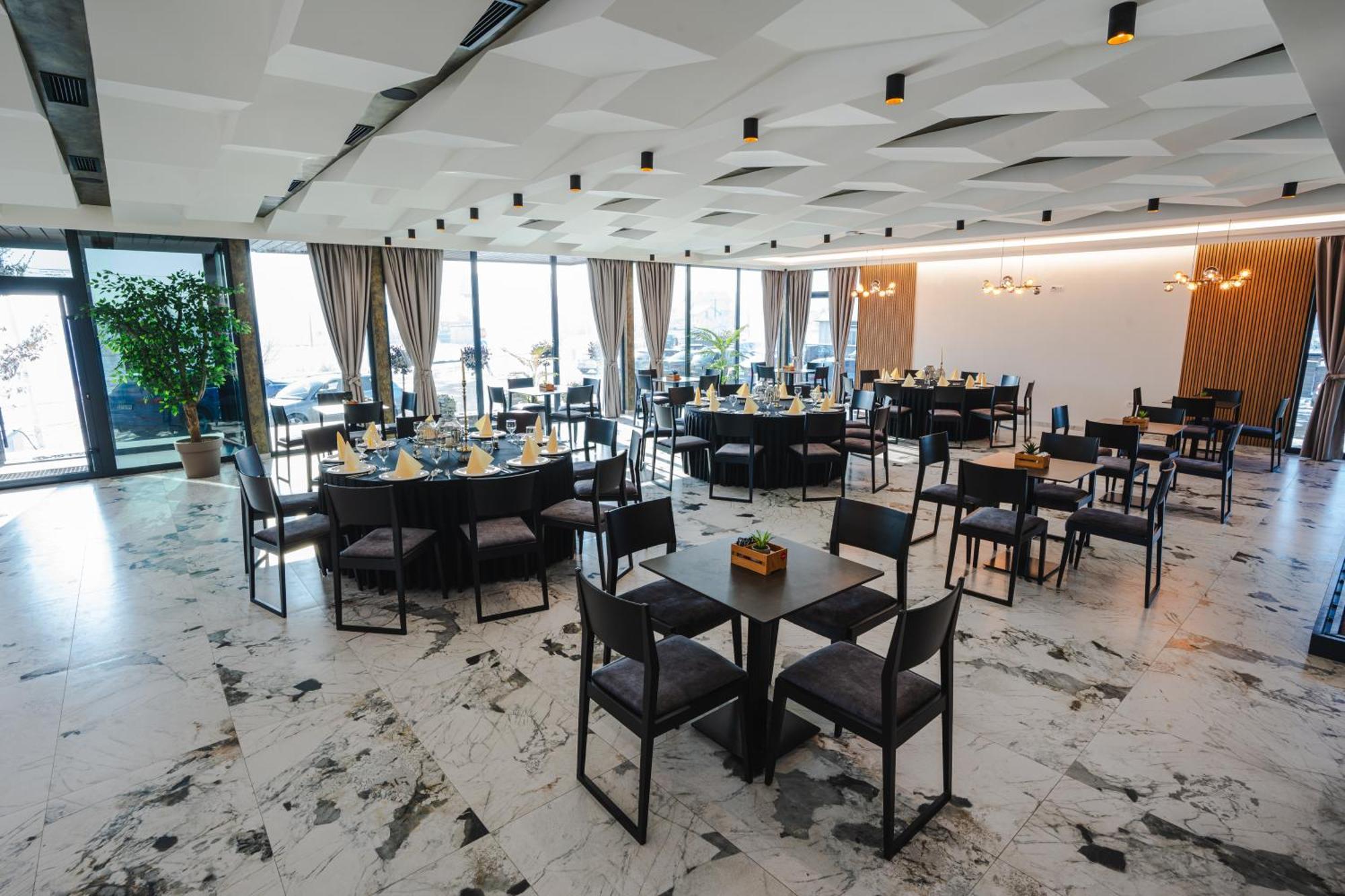 Hotel Nest 비옐리나 외부 사진