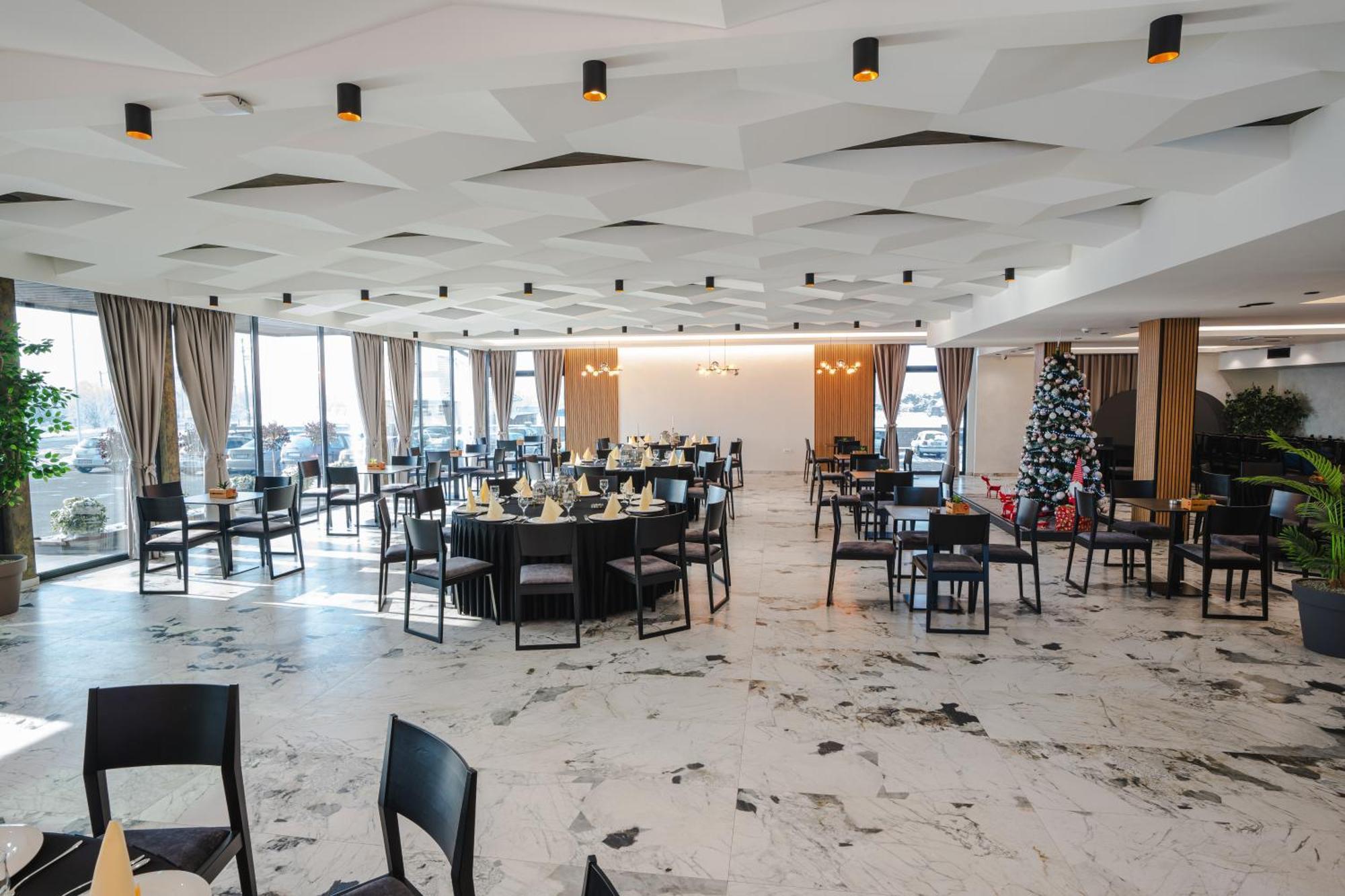 Hotel Nest 비옐리나 외부 사진