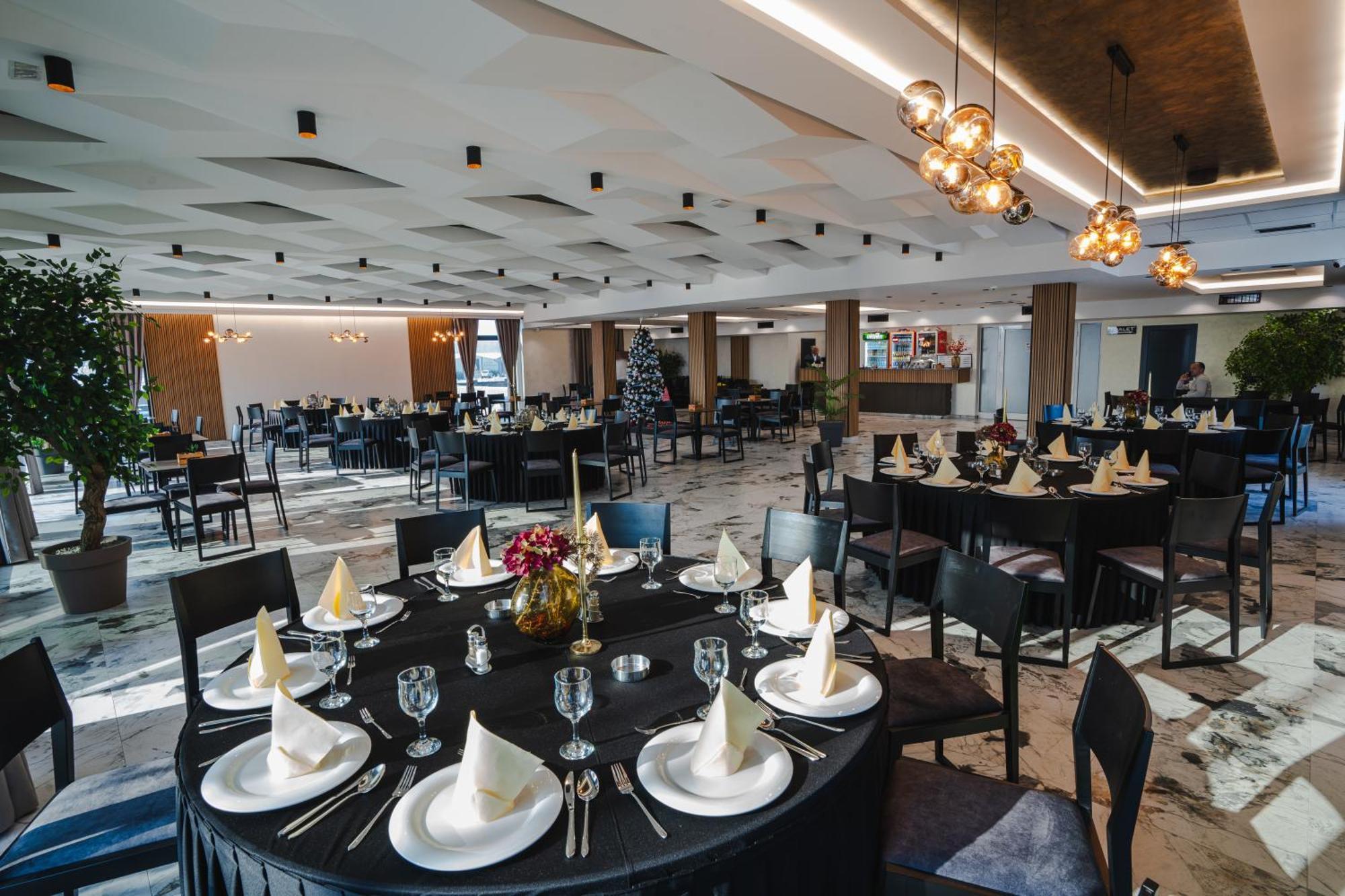 Hotel Nest 비옐리나 외부 사진