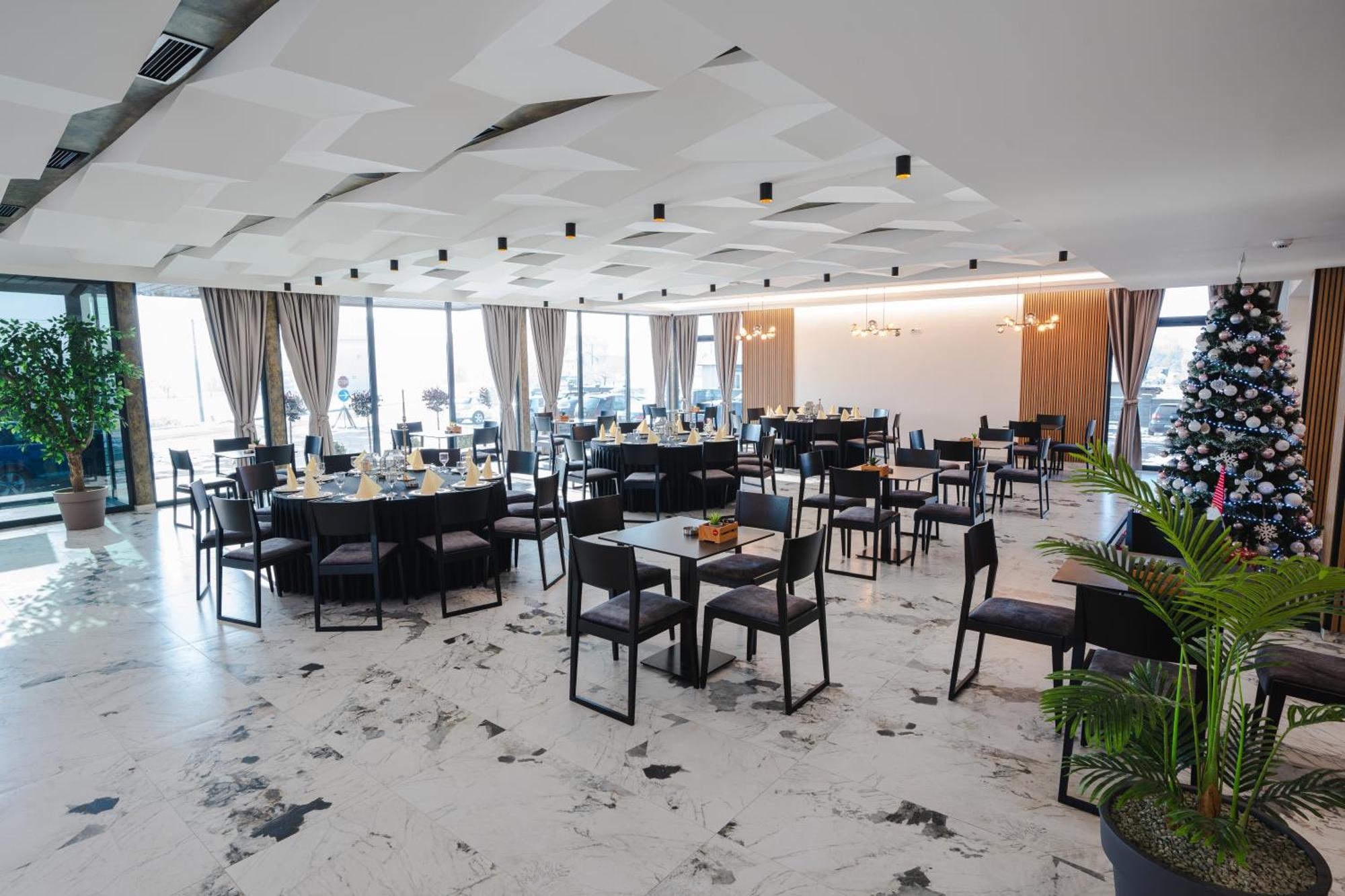 Hotel Nest 비옐리나 외부 사진
