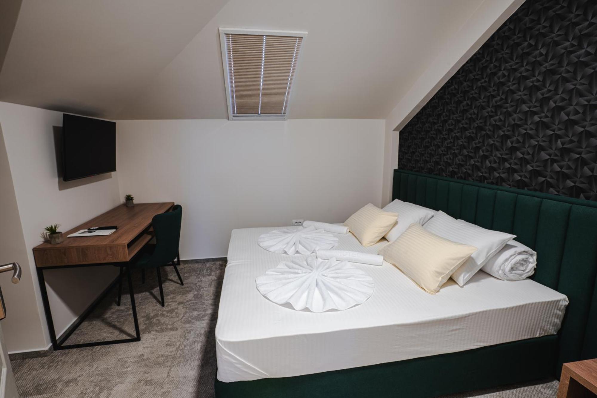 Hotel Nest 비옐리나 외부 사진