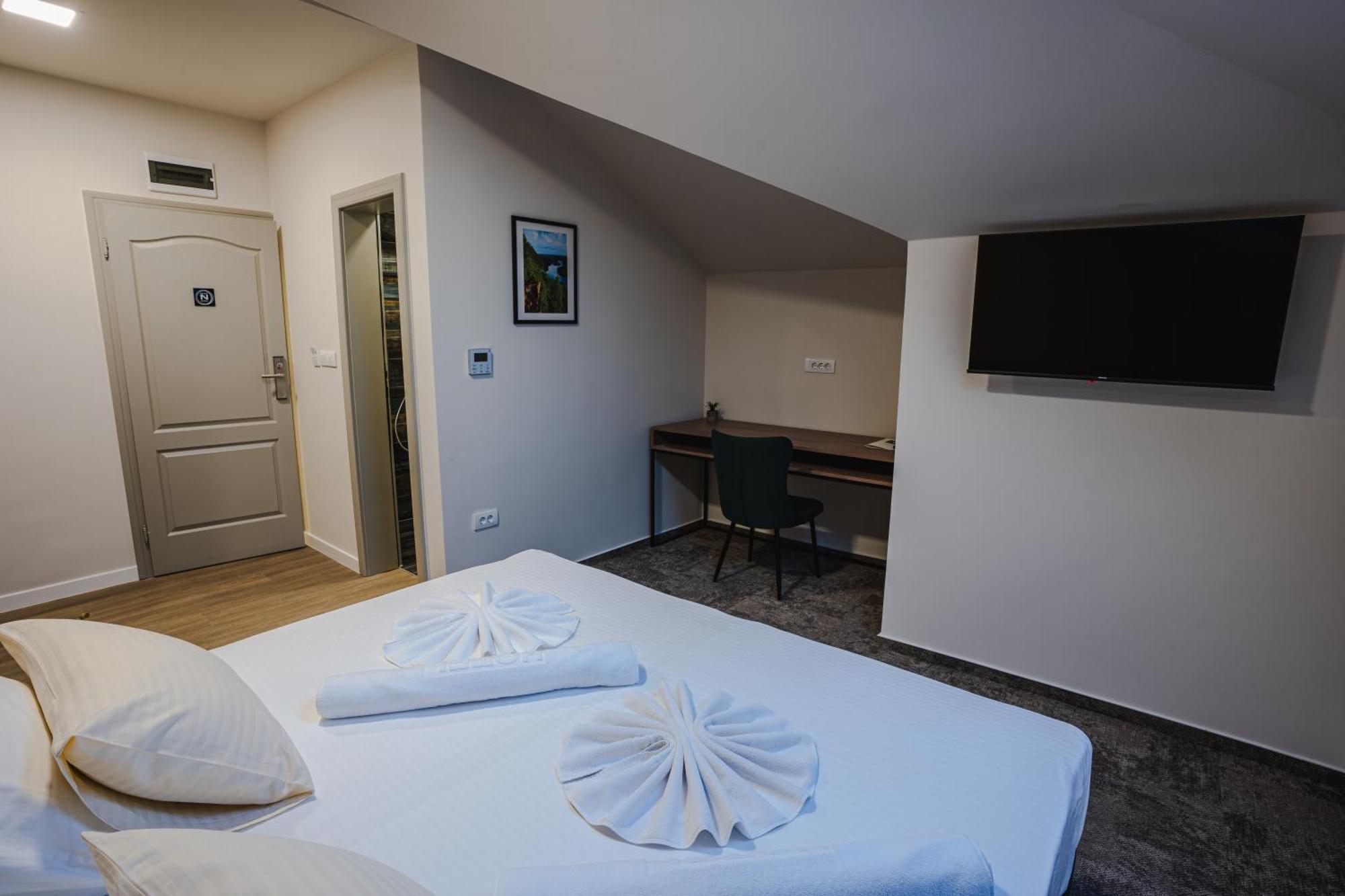 Hotel Nest 비옐리나 외부 사진